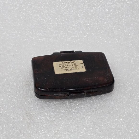 Vintage Covergirl Brush On Blush Blushing Pink Compact With Mirror - Picture 2 of 2